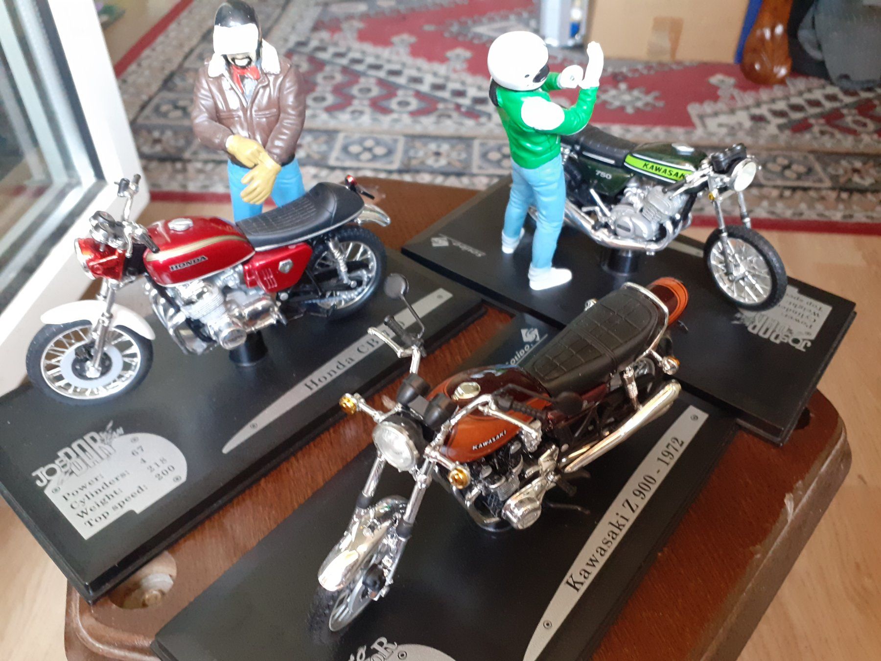 Kit di modellismo & Modellini statici: Solido Modelle 1:18 Joe Bar Team – Usato da Zürich venduto da Crocuda 3