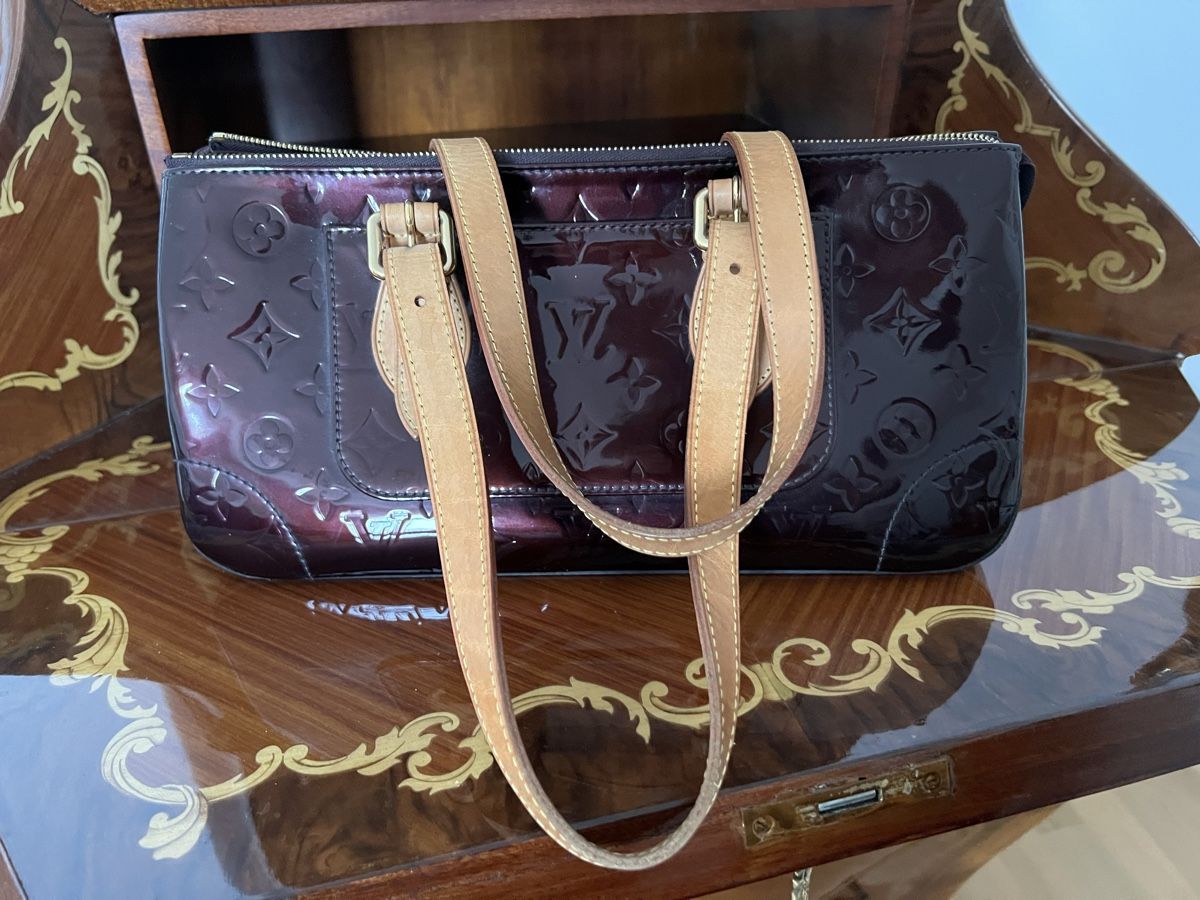 Louis Vuitton Borse da donna: Louis Vuitton Sac Trangle Vernis Cherry Bag – Nuovo (secondo la descrizione) da St.Gallen venduto da 303_7fcf 2