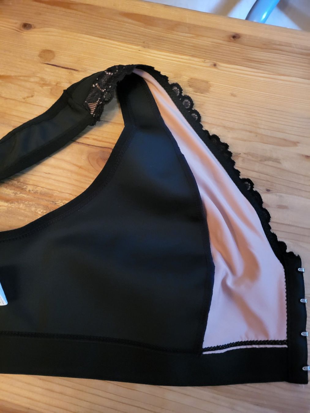 Altra biancheria intima: 2 Bustier in schwarz, 3XL – Nuovo (secondo la descrizione) da Guggisberg venduto da Aegertenlehn 5