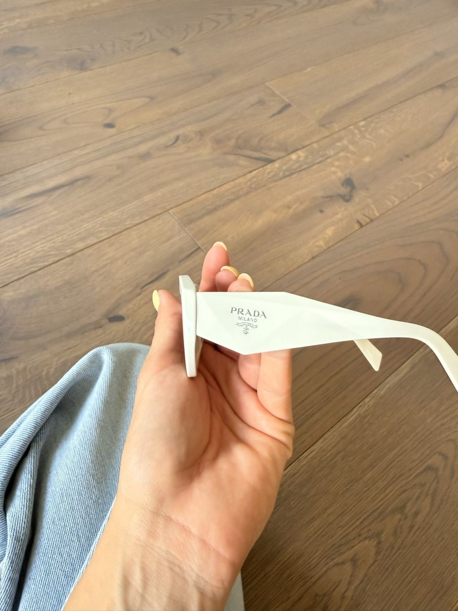 Prada Brillen & Gläser: Prada sunglasses with case – Gebraucht aus Zürich von Bellinka23 3