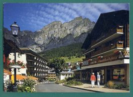 Leukerbad und Plattenhörner, belebt, 1990, gelaufen