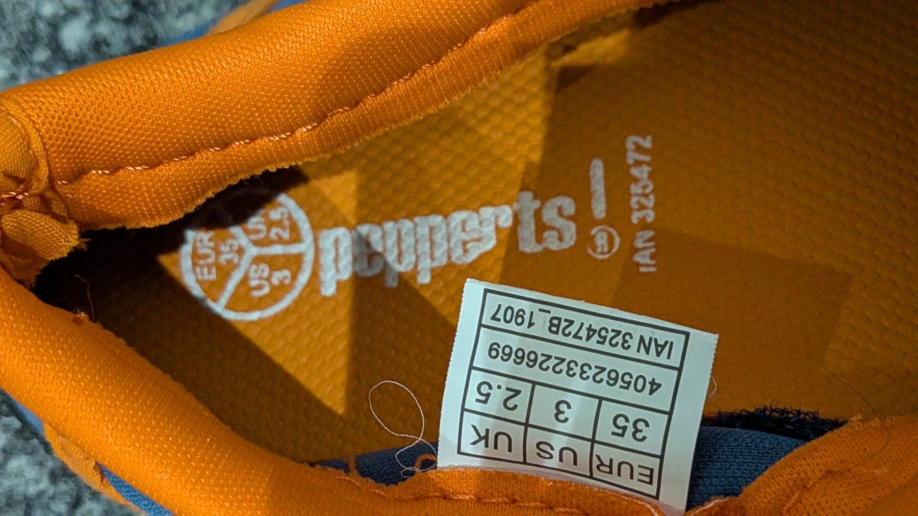 Scarpe per ragazzi: Neuwertige Badeschuhe Grösse 35 – Nuovo (secondo la descrizione) da Frauenfeld venduto da mf2_yb66 3