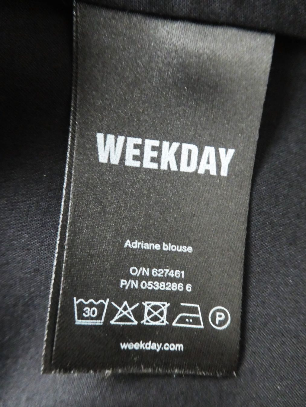 Weekday Blusen: WEEKDAY edle Bluse Oversize neuwertig, Gr. S/M – Neu (gemäss Beschreibung) aus Berneck von chouchou1415 5