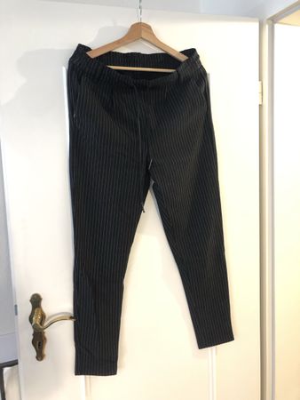 ONLY Gestreifte Hose, Top Zustand, Grösse L/34