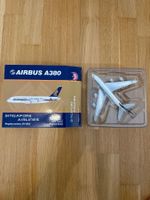 Phoenix Singapore Airlines Airbus A380 9V-SKE 1:400