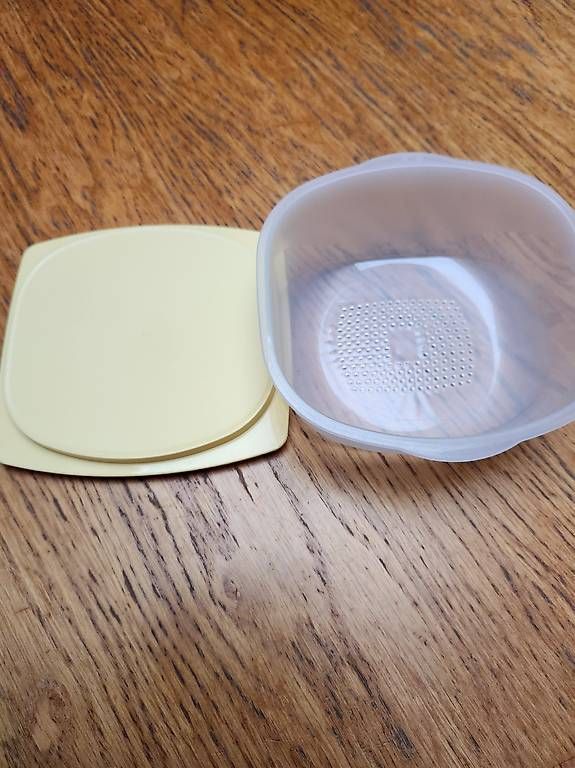Tupperware Behälter & Ähnliches: Tupperware Behälter Chees smart klein Neuwertig – Gebraucht aus Gstaad von Meiel2020 2