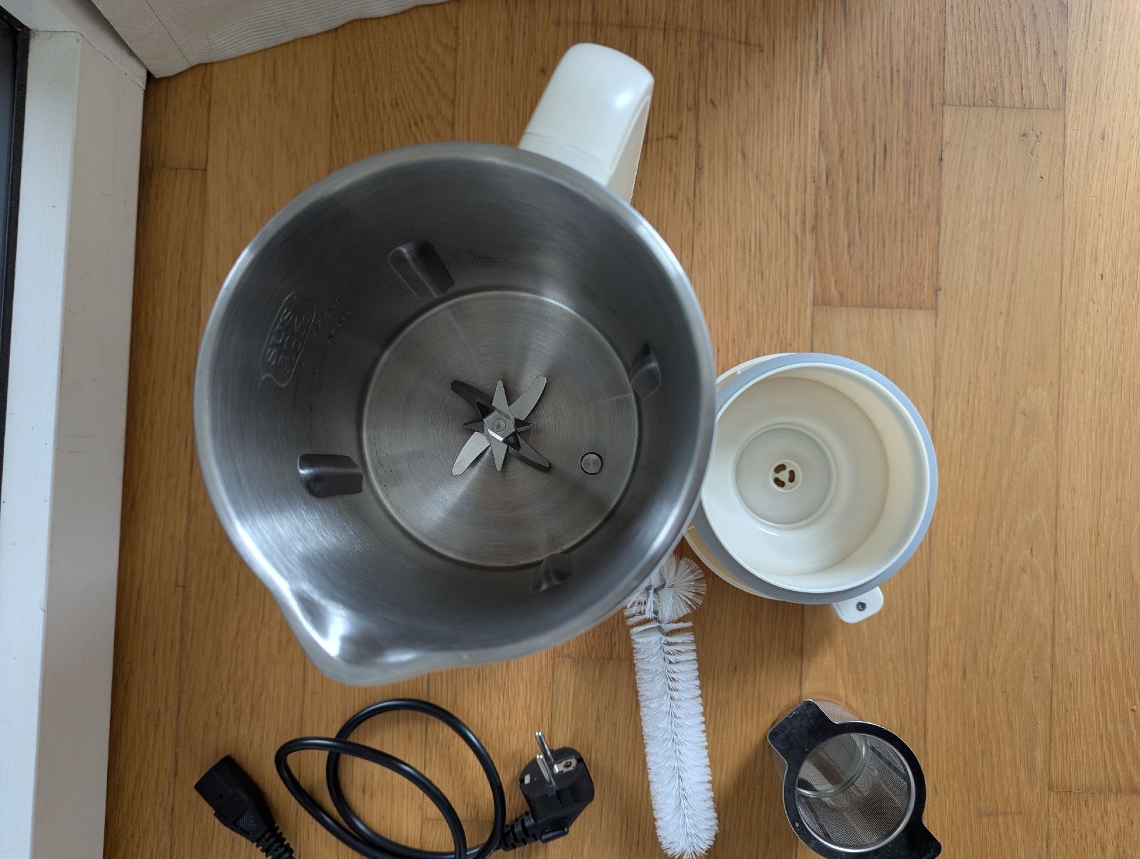 Elettrodomestici da cucina: AlfaBot N2 Automatic Nut Milk Maker, 1000ml Capacity – Nuovo (secondo la descrizione) da Dietikon venduto da X7tj 1