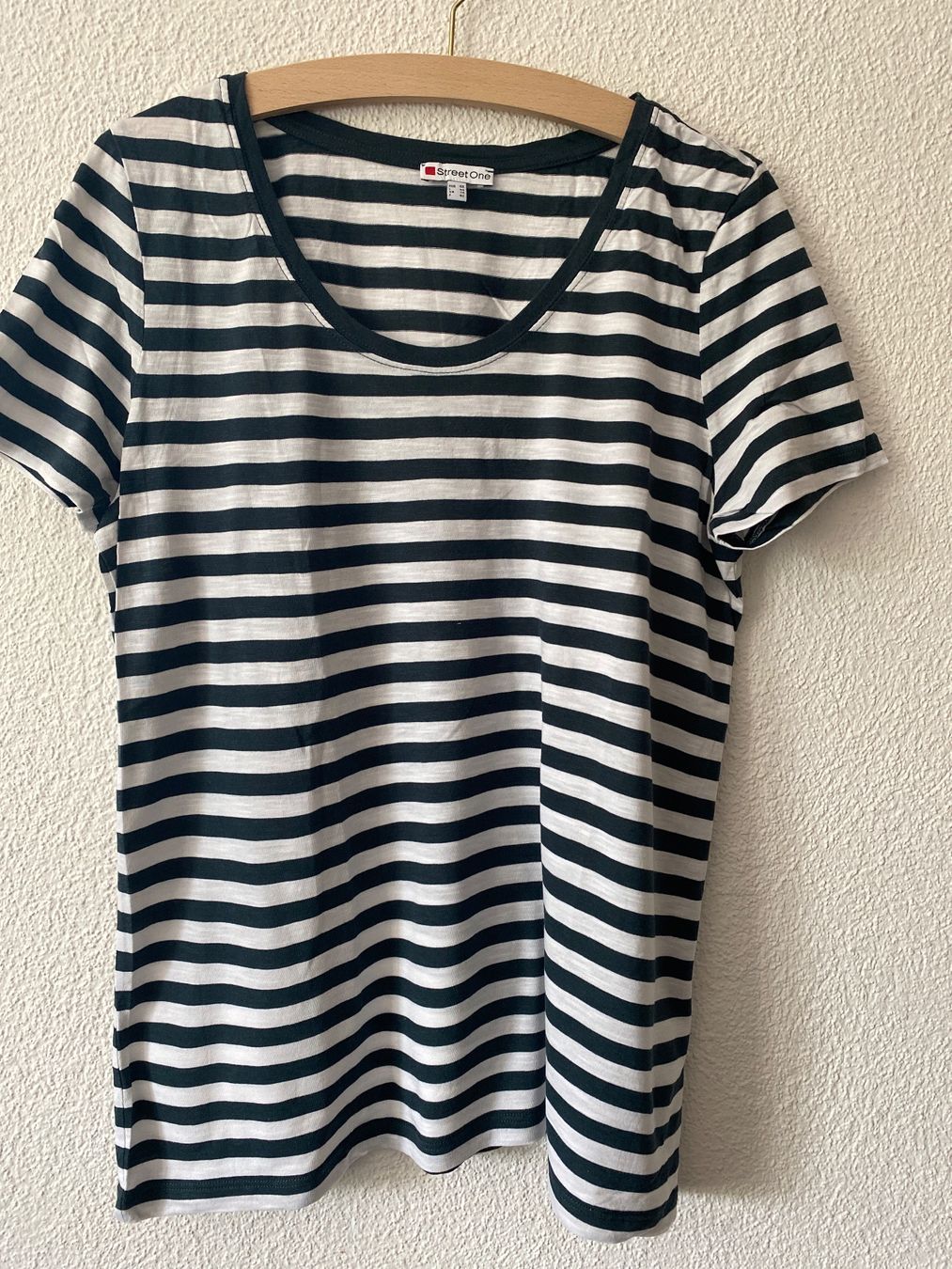 T-shirt: Street one Shirt 40 – Usato da Bleienbach venduto da Dbeno