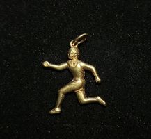 Läufer, Trailrunner aus 24k Geldgold