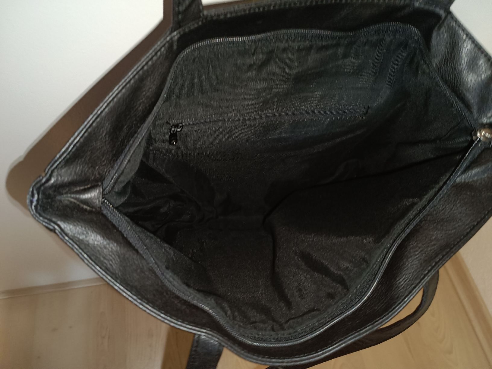 L.Credi Sacs femmes: Schwarze L.Credi Handtasche – D'occasion à Münchenbuchsee par Ruth0 3