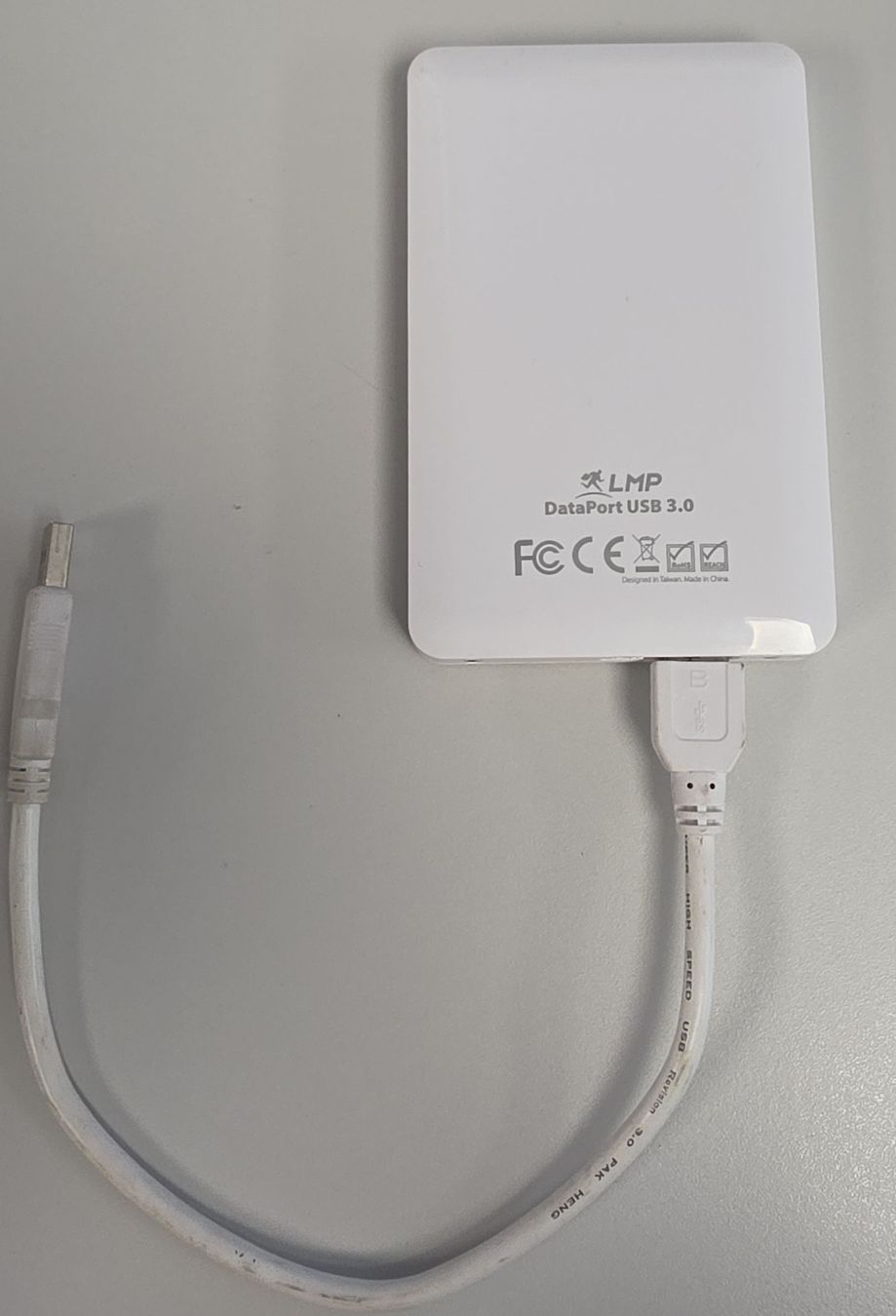 Dischi rigidi: 1TB LMP USB 3.0 externe Festplatte weiss – Usato da Liestal venduto da Schnaeppli4410