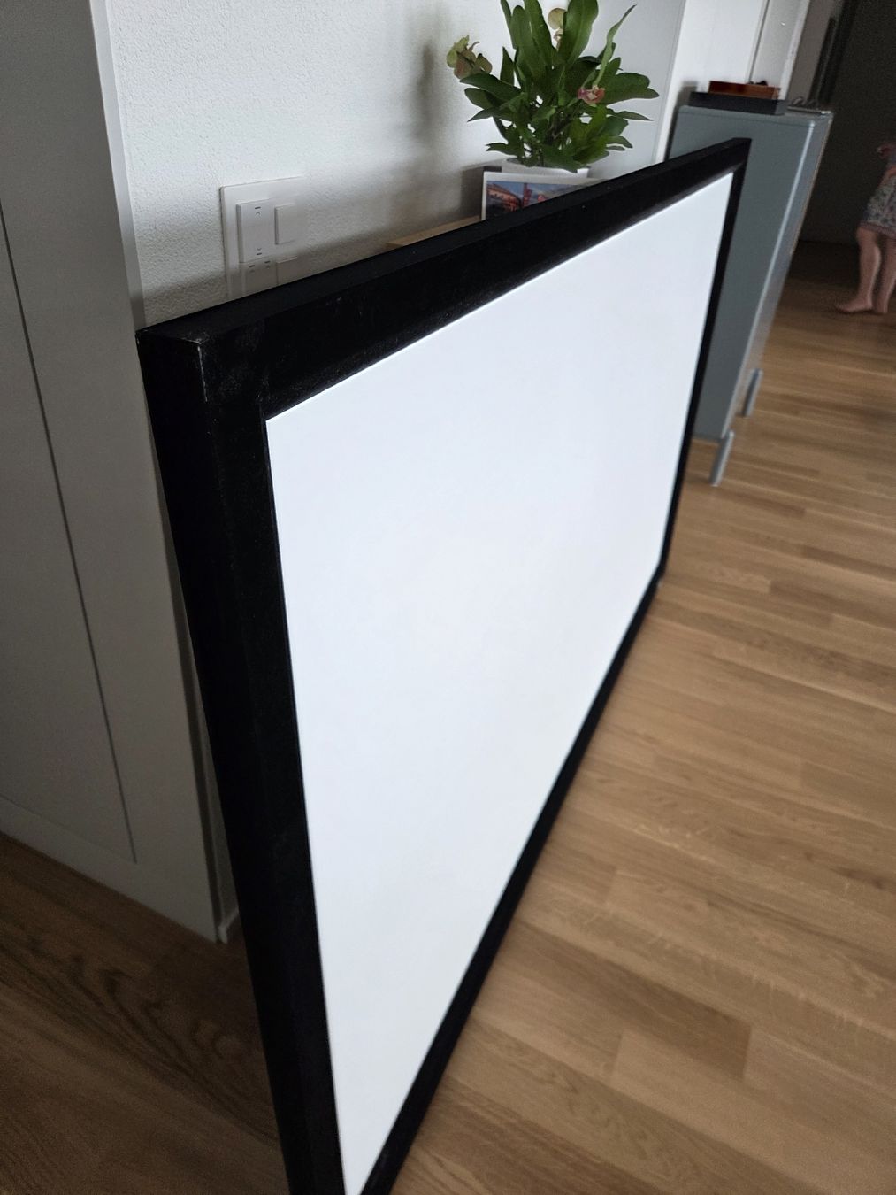 Home Cinema: Elite Screens 85 Zoll Leinwand – Usato da Bern venduto da Scope1 2