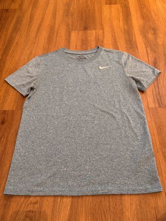 angenehmes Sport Shirt Nike Tee Dri-Fit Gr. XS blau meliert