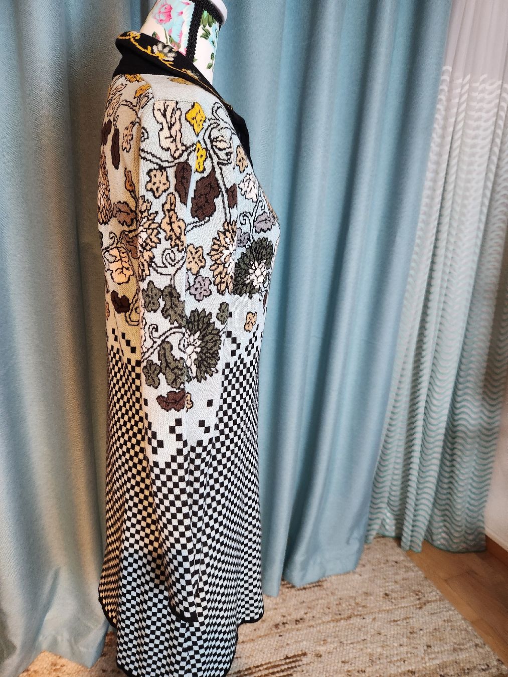 Kenzo Vestiti: Kleid KENZO mit Blumenmuster, Grösse M – Nuovo (secondo la descrizione) da Fällanden venduto da ekaterinatheissl 6