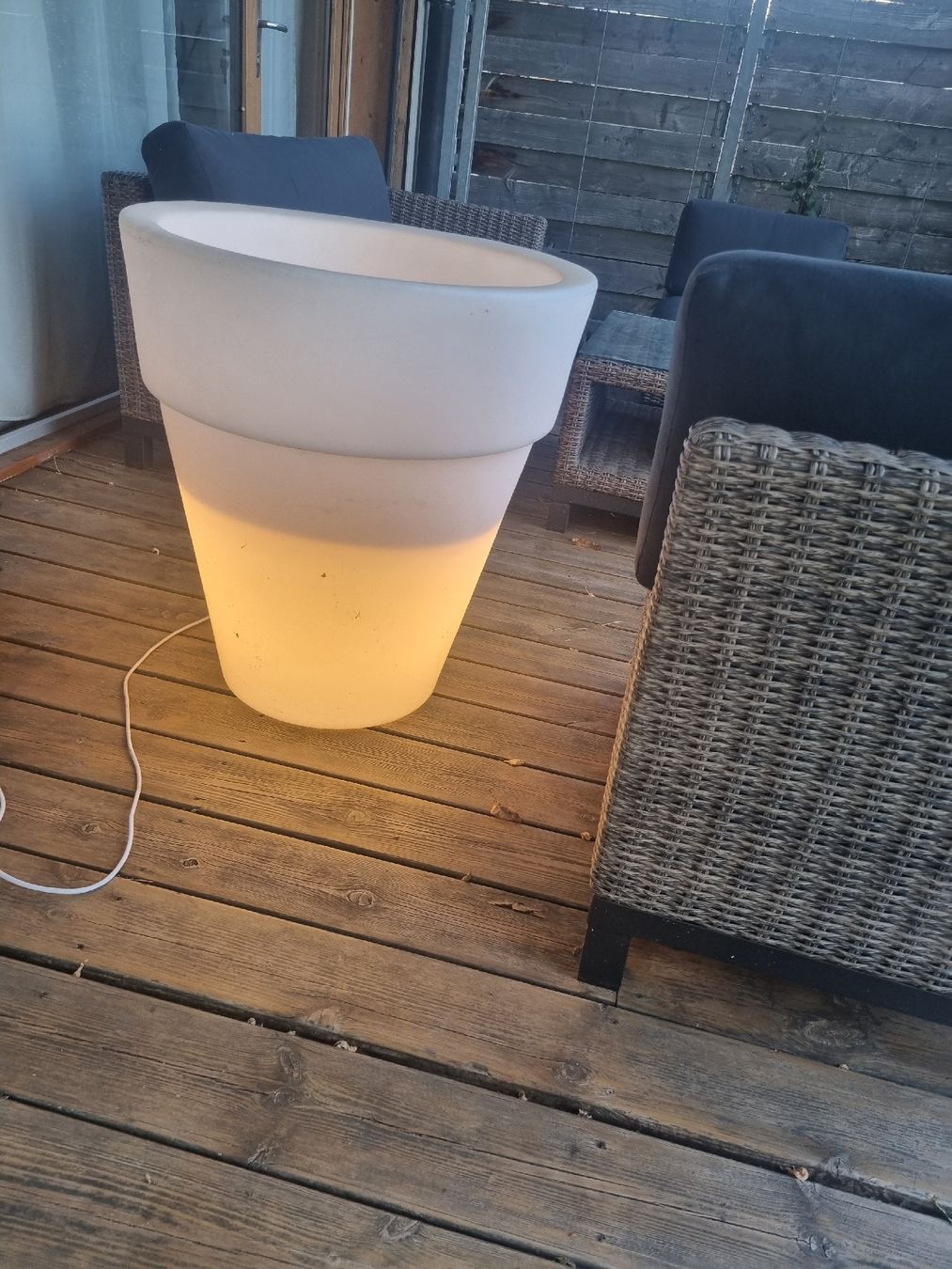 Lampes: lampe extérieur  – D'occasion à Nyon par son_2tyf