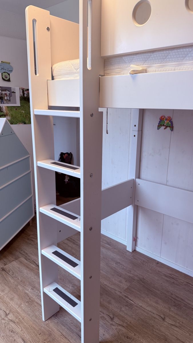 Flexa Betten: Flexa white Hochbett mit Matratze  – Gebraucht aus Wetzikon ZH von Cosmiques 4