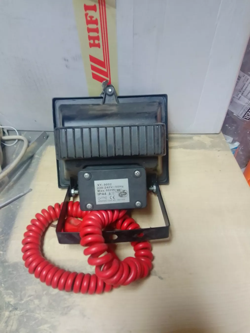 Lampade: Halogenspot – Usato da Giubiasco venduto da pagi2 1