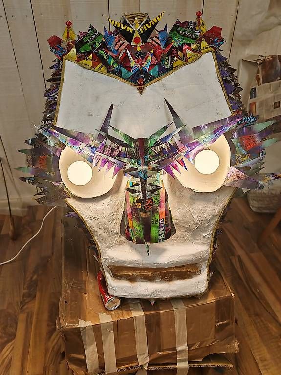 Sculture & Statue: Schädelskulptur mit Aluminium dekoriert – Usato da Egliswil venduto da hem_7t2b 4
