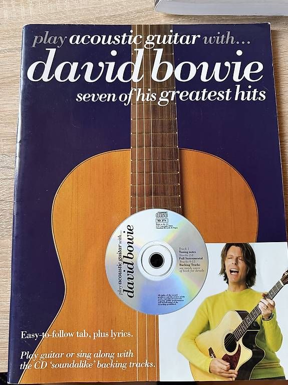 Libri: Partition/Tablature de guitare DAVID BOWIE  – Usato da Ste-Croix venduto da Kikkio