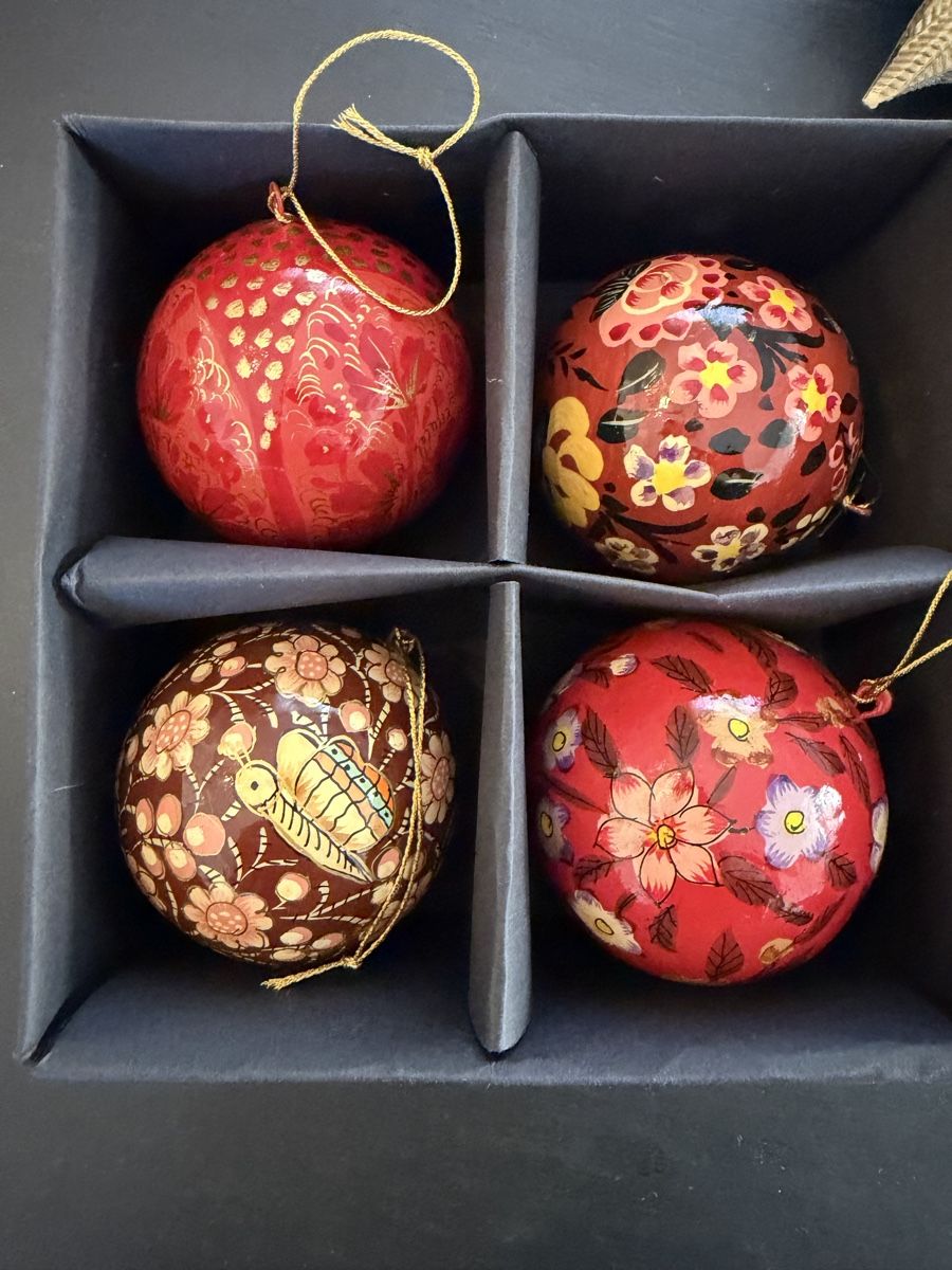 Toutes les décorations: Christbaumkugeln + Christbaumspitz – D'occasion à Laufenburg par samba1978 1