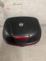 GIVI 46L Motorradcase. Passt auf alle Gepäckträger.