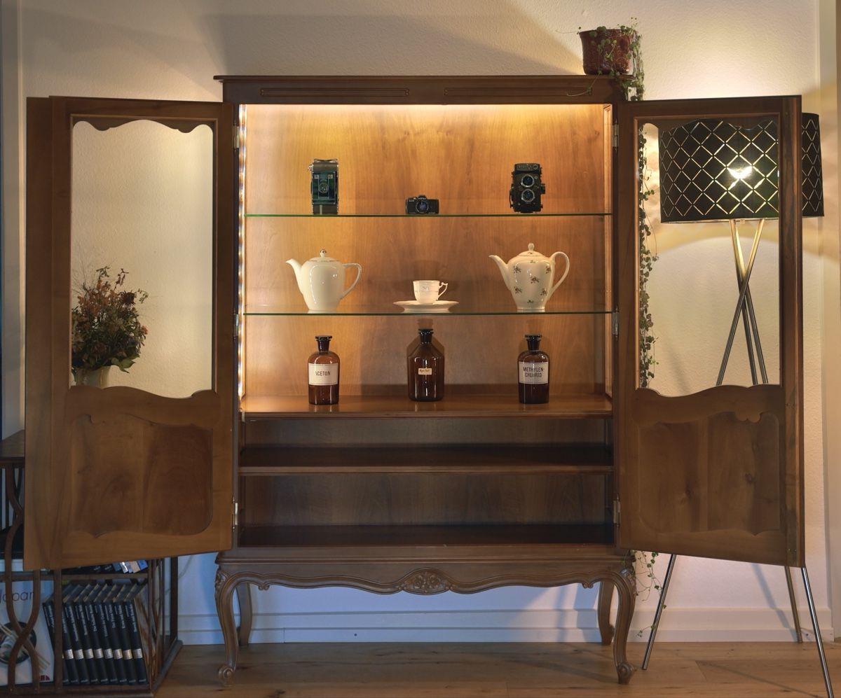 Vetrine: Elegante Vitrine Vintage – Usato da Winterthur venduto da _Tim_Tom_ 3