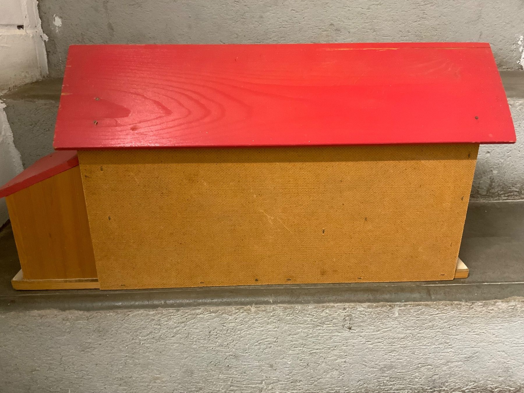 Giocattoli: Holzstall – Usato da Münchenbuchsee venduto da kruseli 1