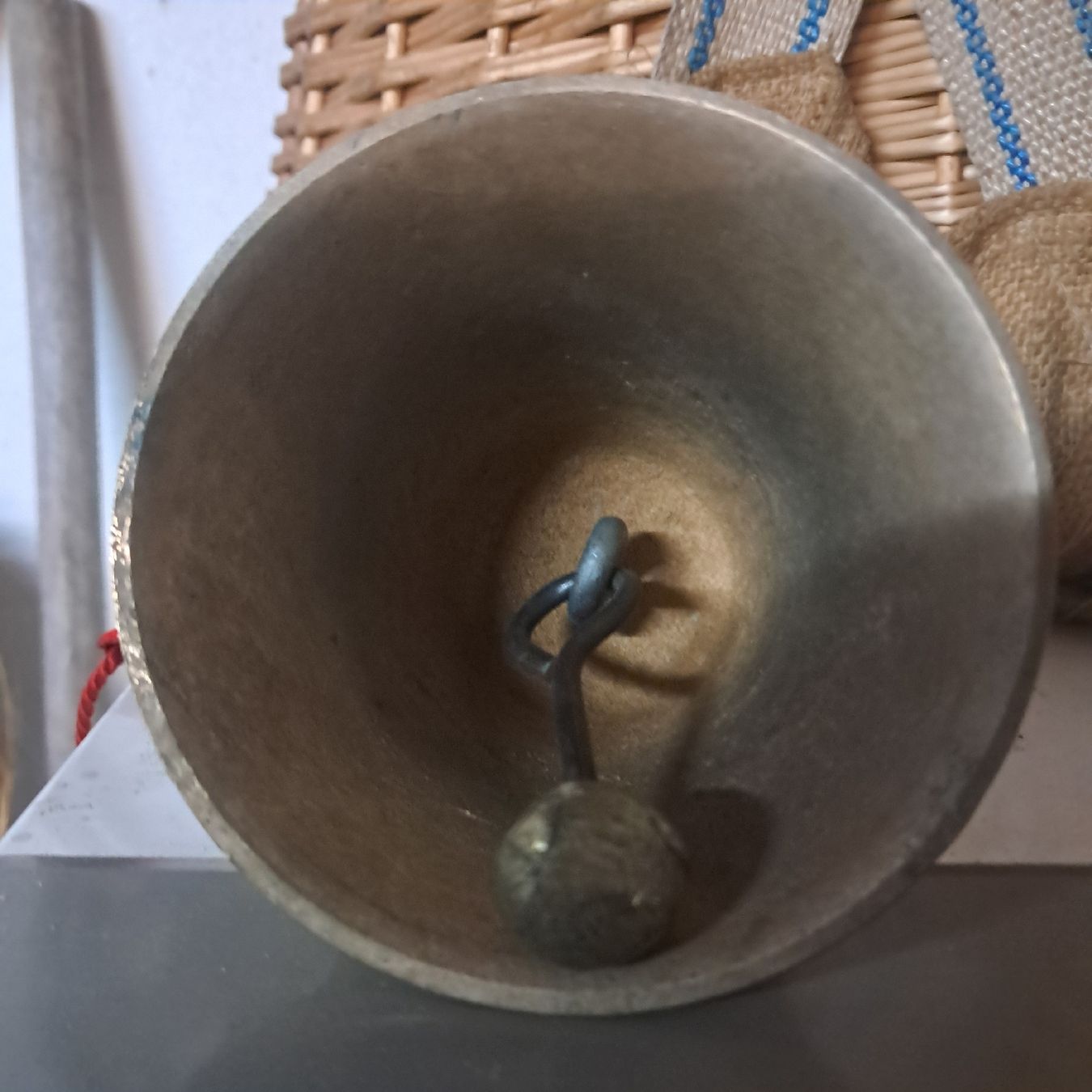 Campanacci mucche: Schlichte kleine Glocke – Usato da Murten venduto da SHETHOF 4