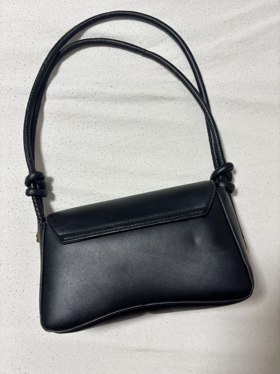 Sacs femmes: Sac à main  – D'occasion à Monthey par Susii_M 1