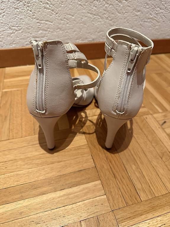 Scarpe da donna: Pumps – Usato da Amriswil venduto da Real01 2