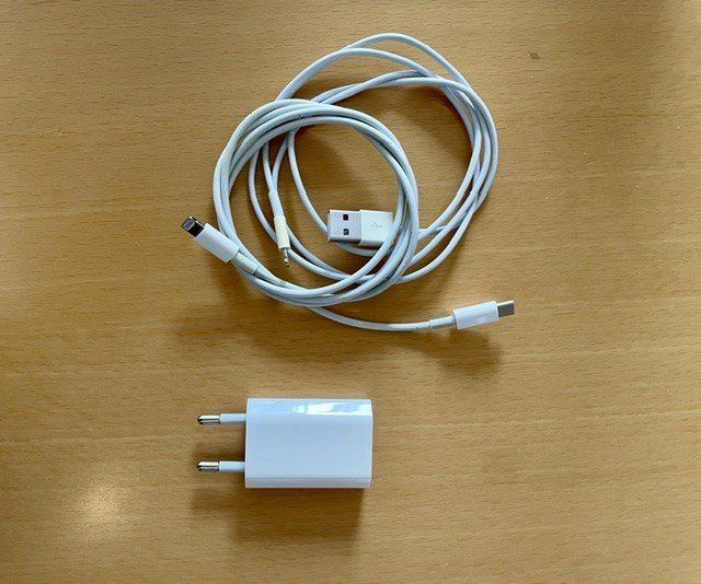 Apple Casques audio: AirPods Max with Smart Case – D'occasion à Zürich par manchester1979 6