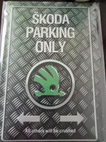 Blechschild-SKODA-PARKING ONlY-grün