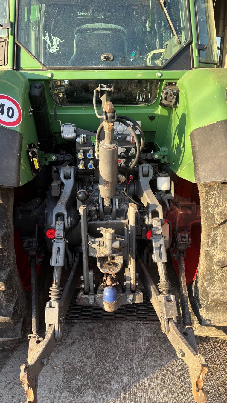 Fendt Trattori: Fendt Vario 718 COM III Legende mit nur 6400 Stunden! – Usato da Worb venduto da jon_8wpq 3