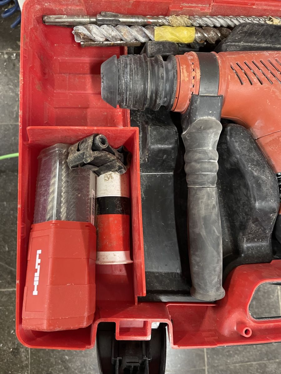 Hilti Tutti gli attrezzi: Hilti TE 40-AVR Kombihammer – Usato da Zürich venduto da Syossmen 2