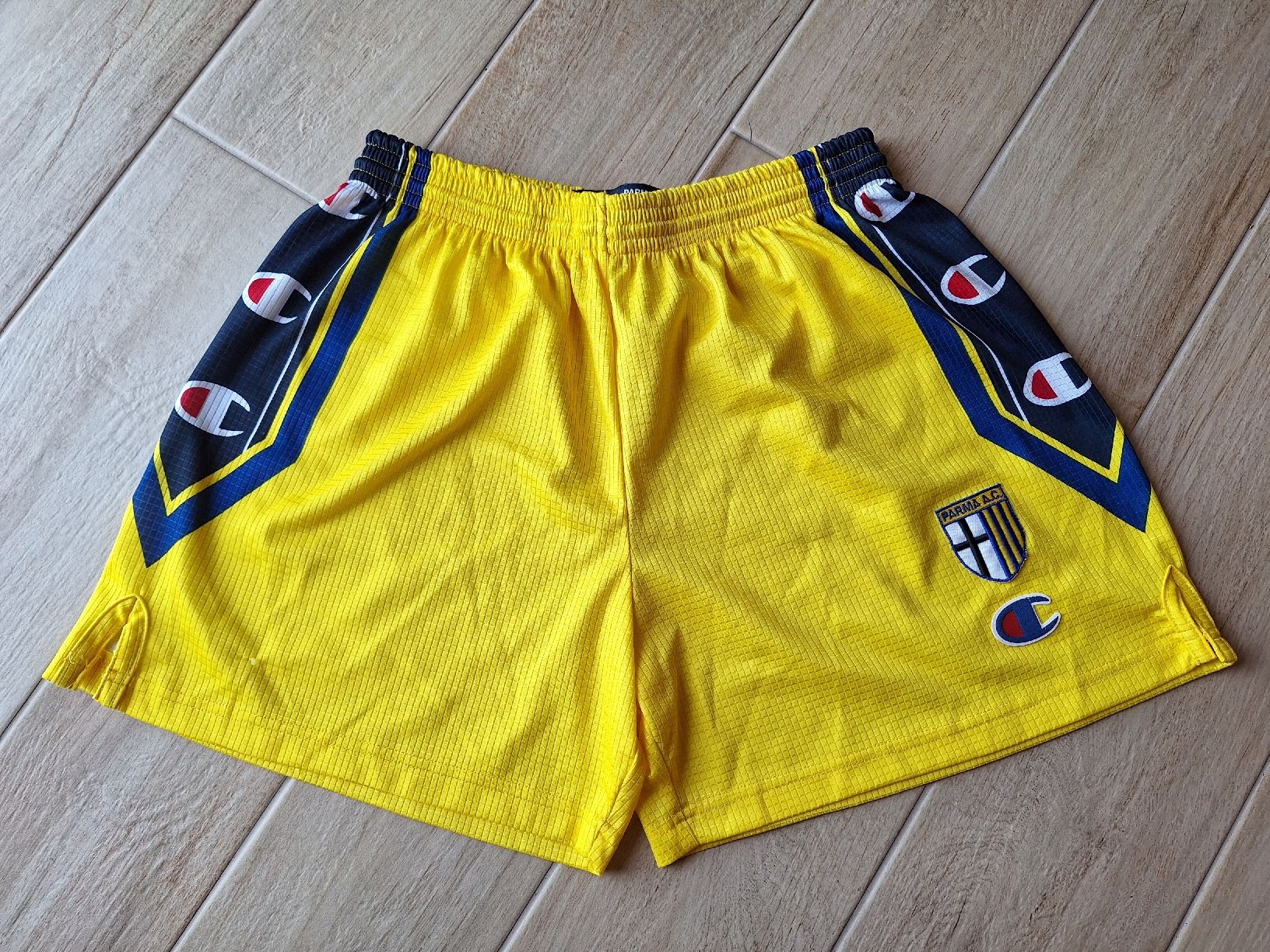 Champion Hosen: Short Parma A.C. 1999-2000, taille M – Gebraucht aus Meyrin von Curiace7