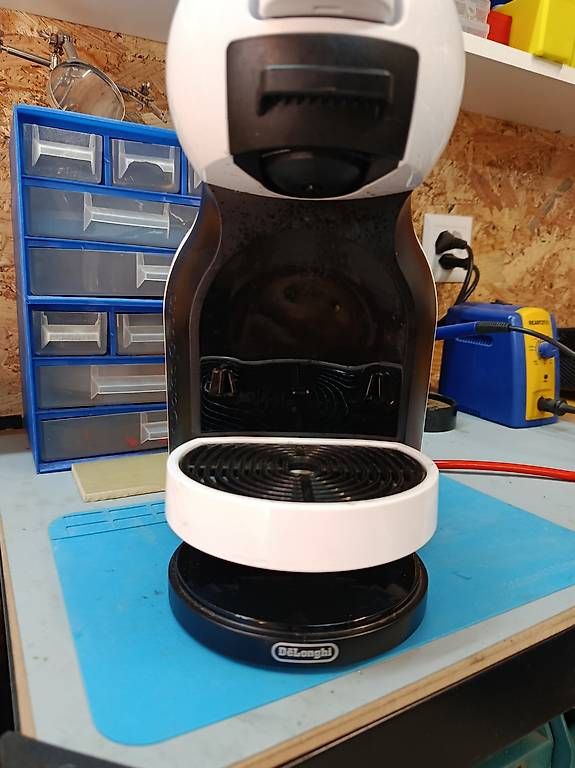 Kaffeemaschinen & Espressomaschinen: Machine à café Delonghi Dolce Gusto – Gebraucht aus Corbières von Iggdrasil 1