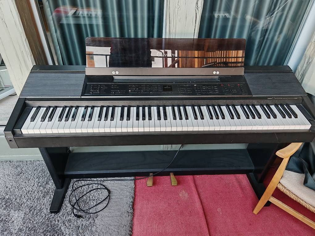 Strumenti musicali: Klavier Yamaha Claviona CVP-8 – Usato da Bolligen venduto da mzahit 4