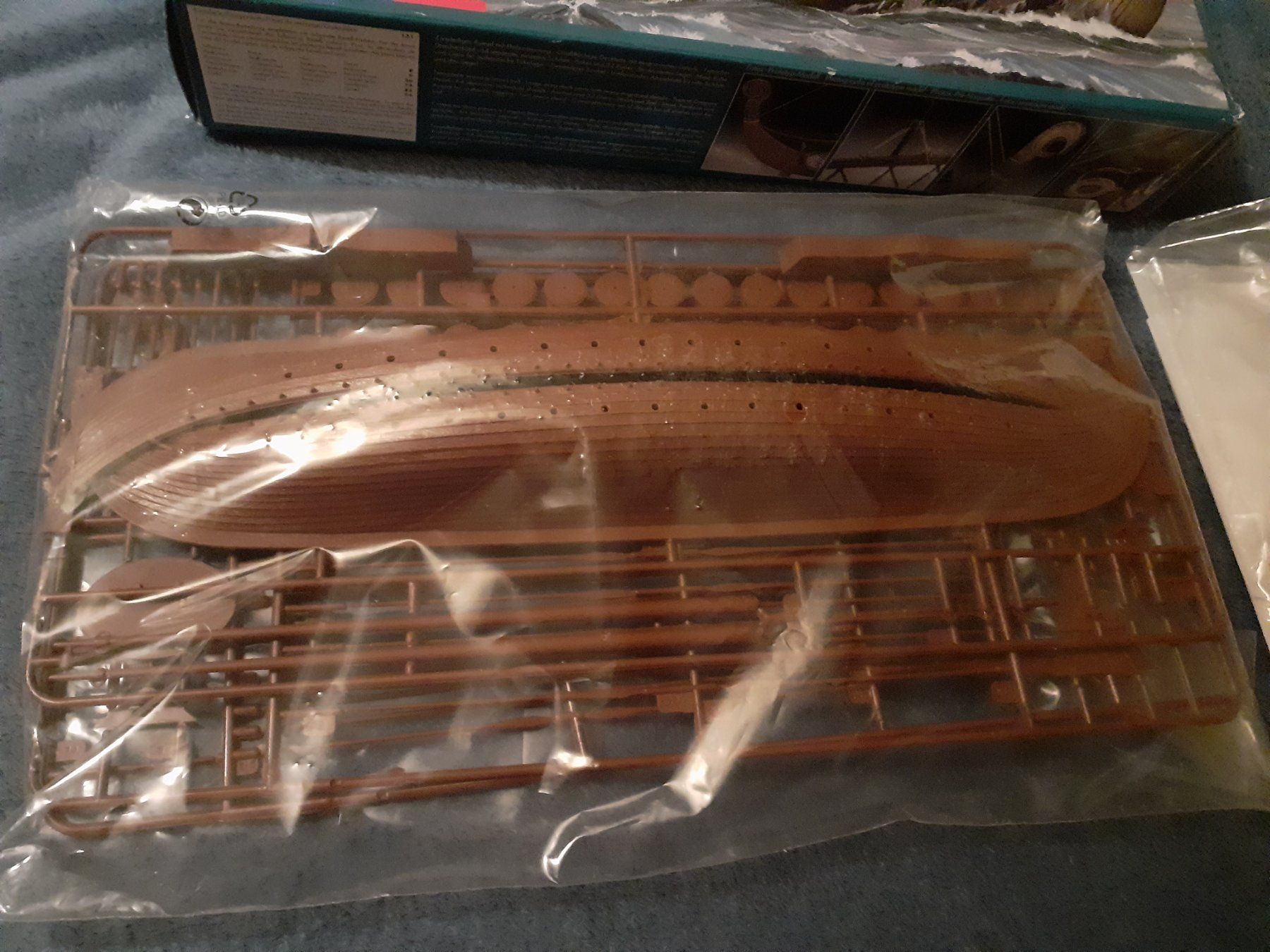 Revell Kit di modellismo & Modellini statici: Wikinger Schiff von Revell – Nuovo (secondo la descrizione) da Zürich venduto da Crocuda 4
