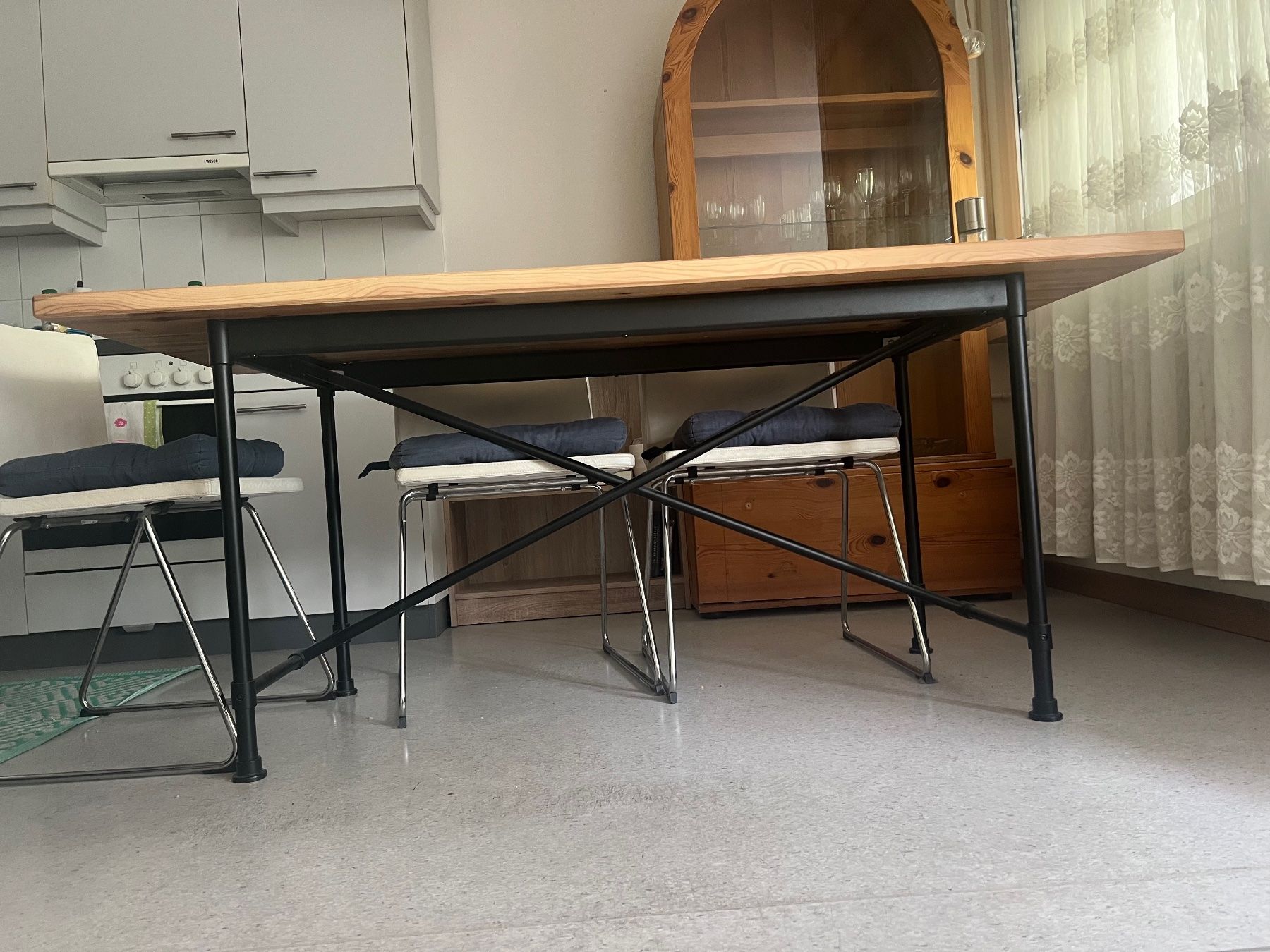 Ikea Tische: Esstisch – Gebraucht aus Kirchenthurnen von Meatpie 1