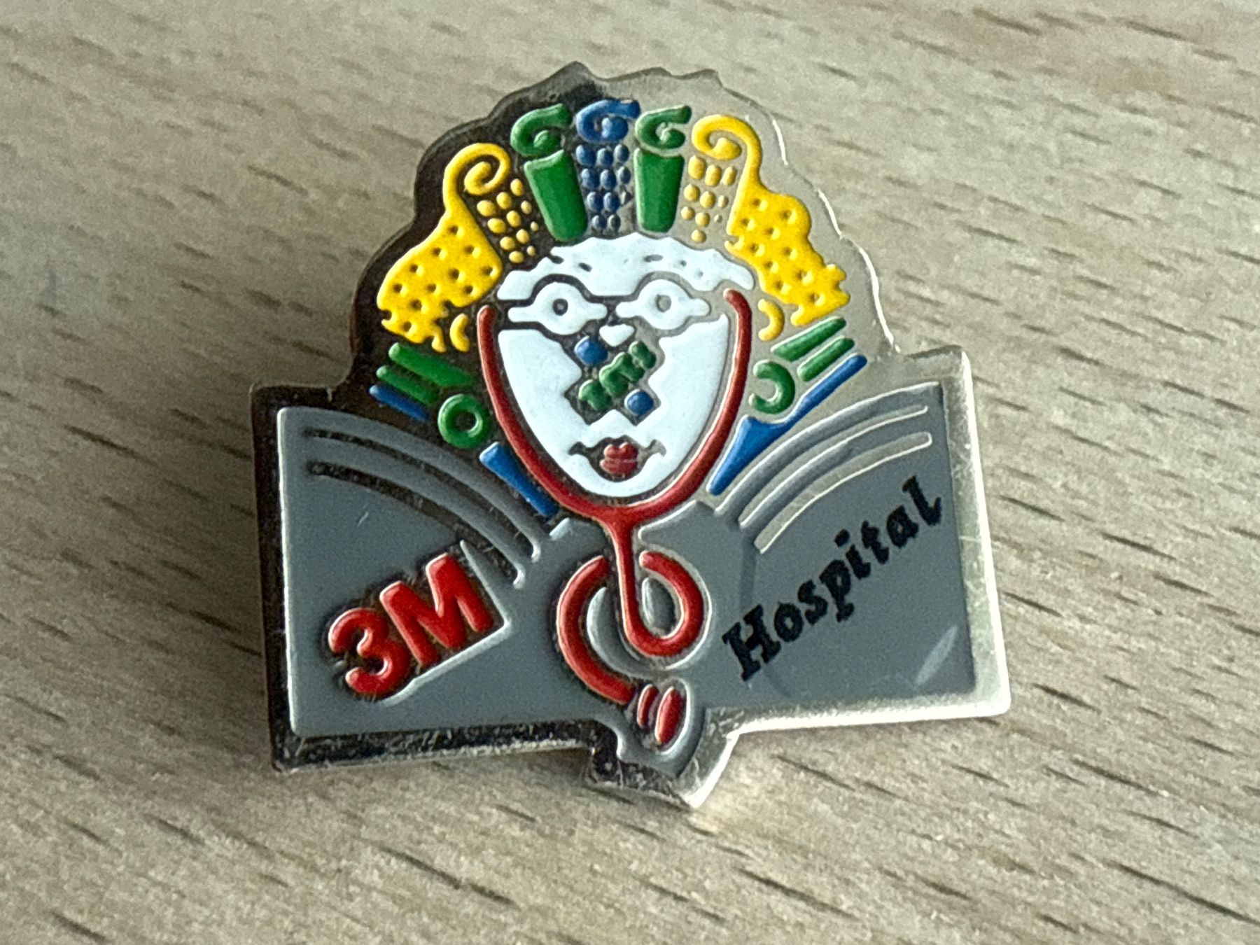 Placchette & Badge: Pin 3M Hospital – Usato da Glattbrugg venduto da Schweigmatt