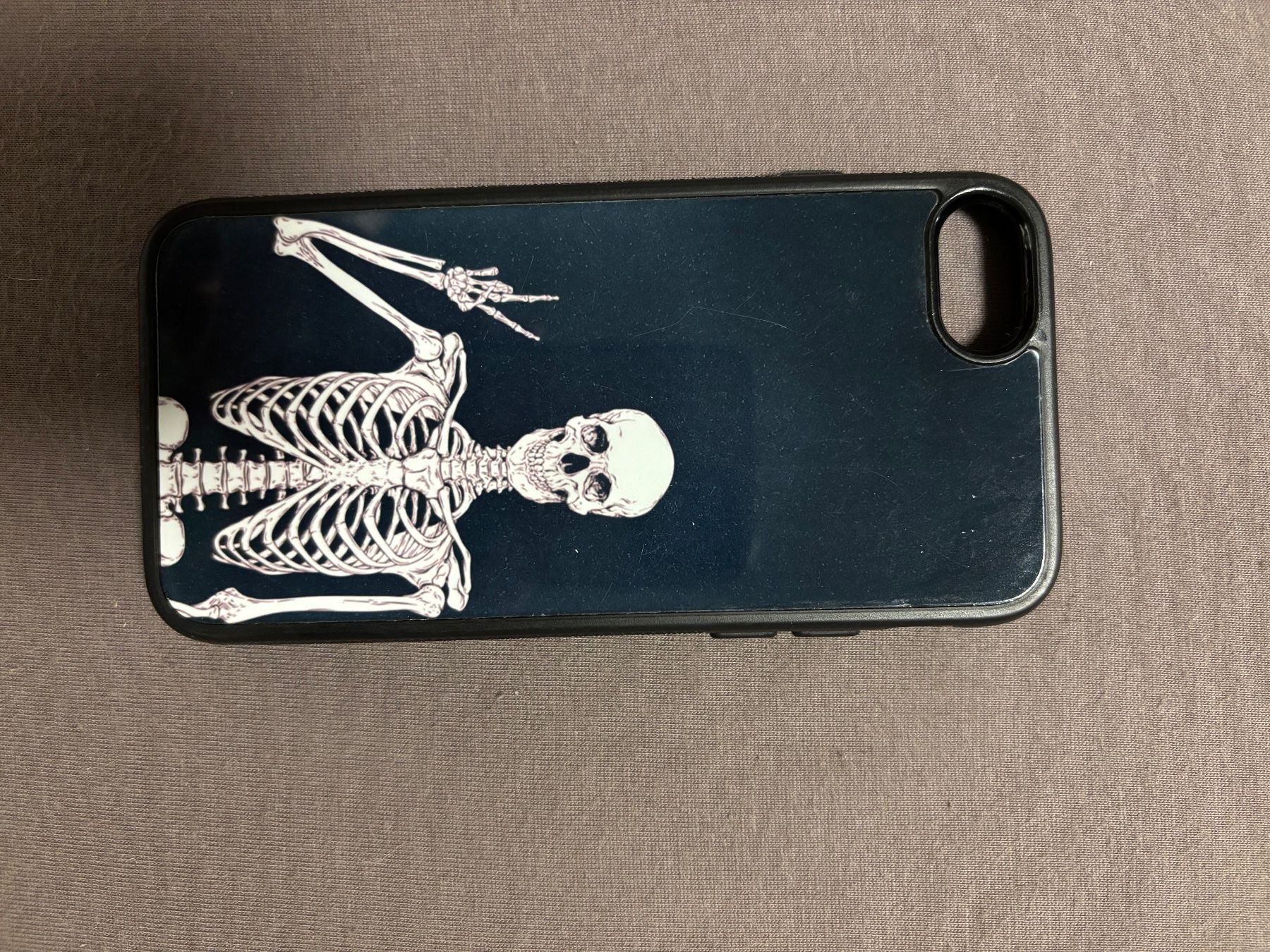 Apple Telefoni cellulari / Smartphones: IPhone SE2020, Schwarz, 64 GB – Usato da Niederönz venduto da deb_tyz9 2