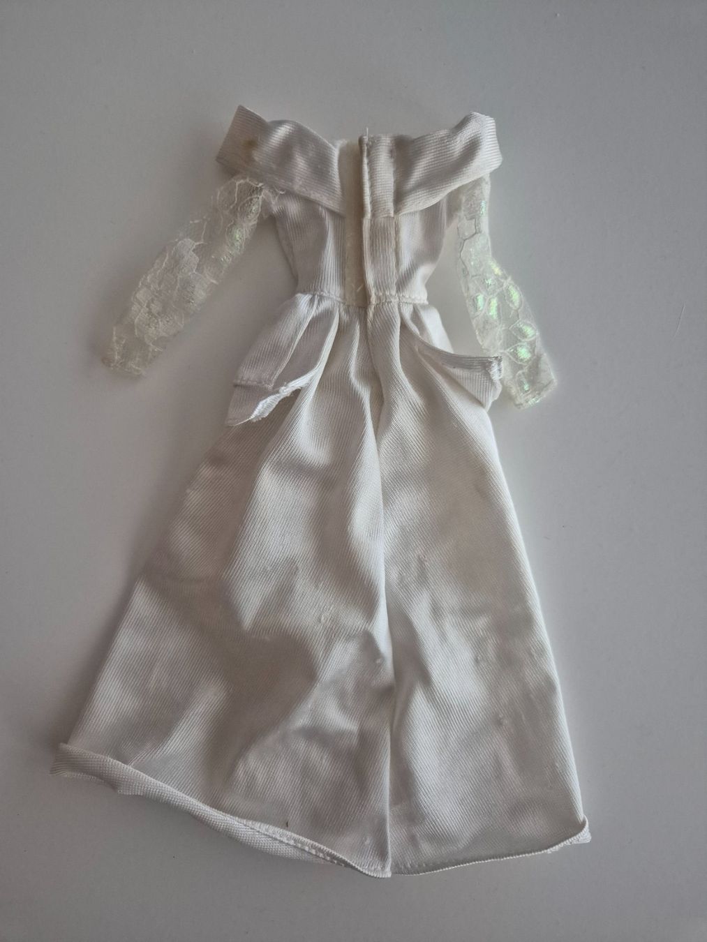 Puppen: Barbie Hochzeitskleid weiss – Gebraucht aus Zürich von pau_y8mv 1