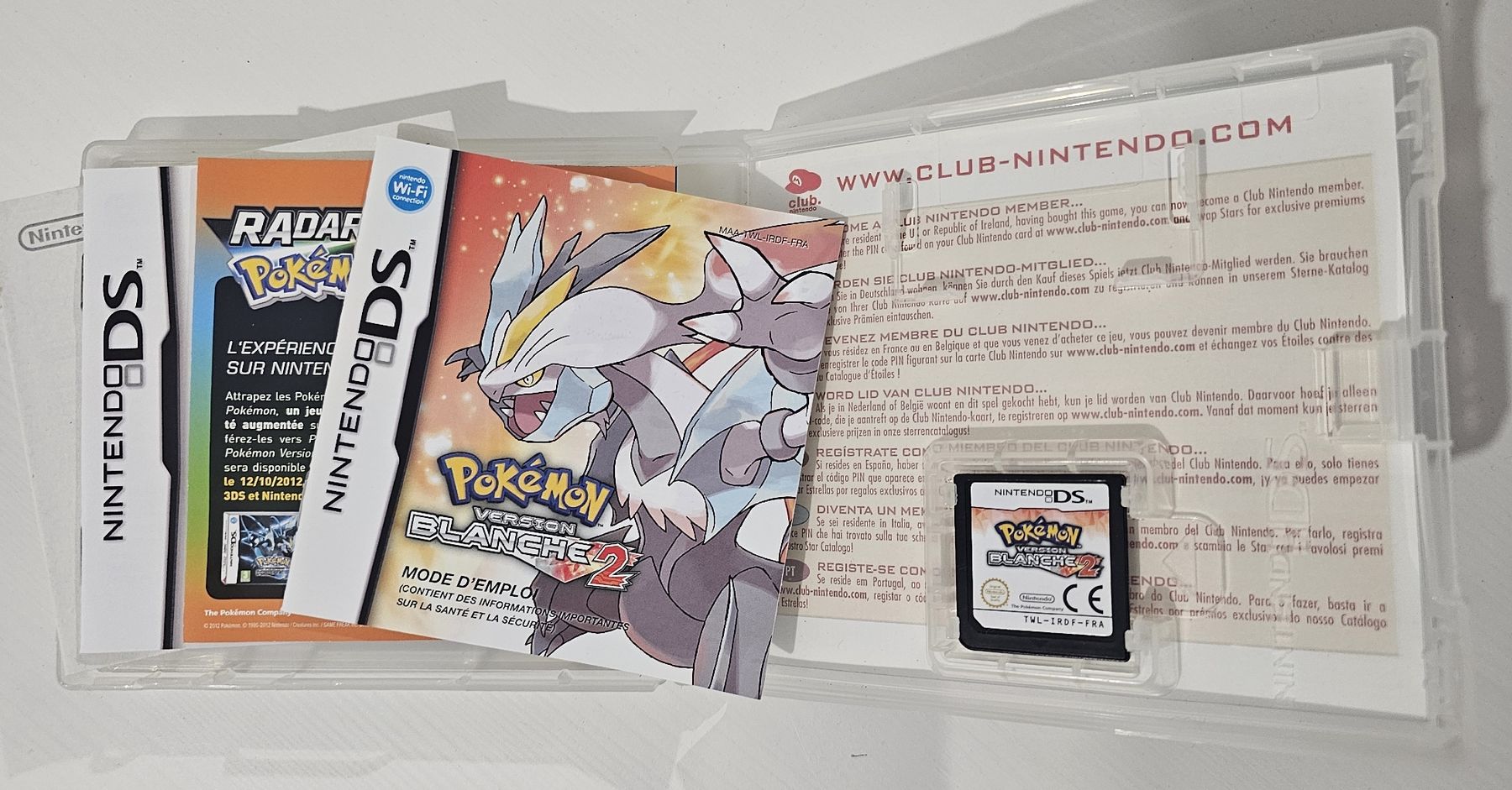 Pokémon Jeux: pokemon version blanche 2 complet Fr  – D'occasion à Pully par RandomZero 2