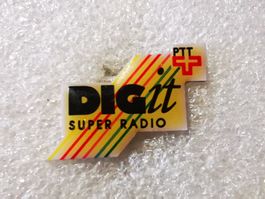Ansteckpin 155: PTT Digit Super Radio