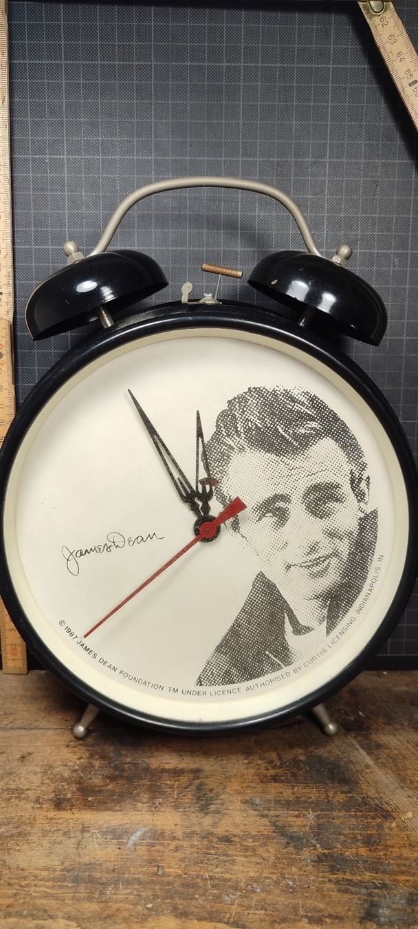Sveglie: Wunderschöner grosser 35 cm Wecker Nr. 151  James  Dean – Usato da Gelterkinden venduto da MYSTOREFORYOU4460 2