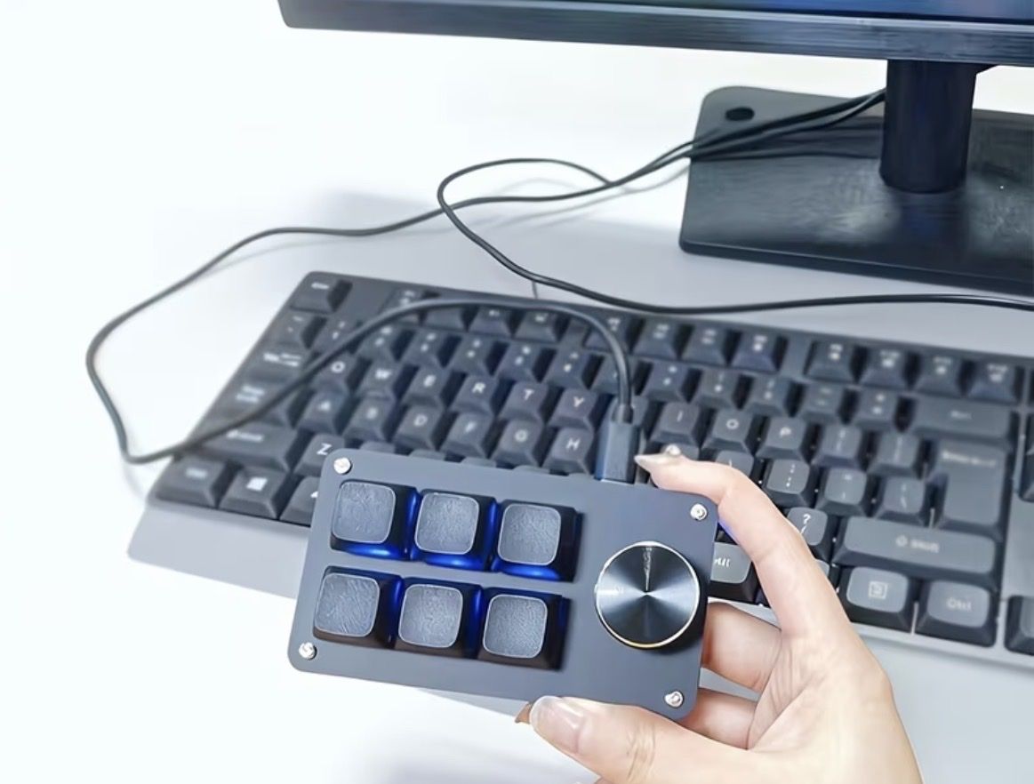 Tastiere: 6-Key Macro Mechanical keyboard pad with Knob new – Nuovo e nell'imballaggio originale da Steinhausen venduto da nic_9lzh 2