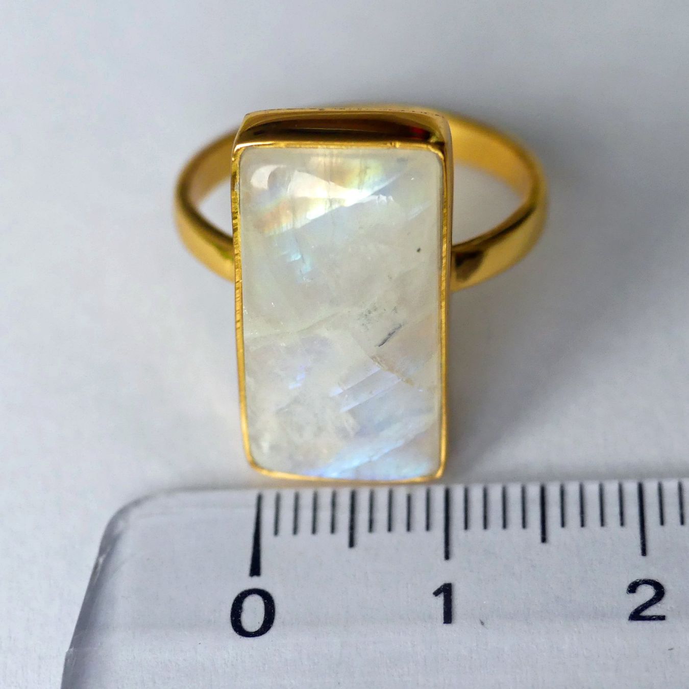 Anelli: Wunderschöner Silberring, vergoldet mit Regenbogen-Mondstein – Nuovo e nell'imballaggio originale da Matten b. Interlaken venduto da kero71 7