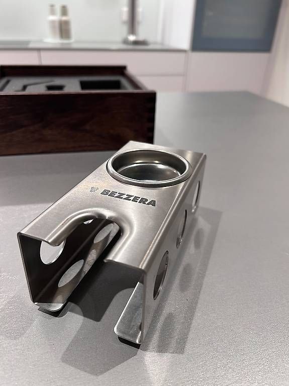 Bezzera Macchine per caffè & Macchine per espresso: Bezzera Tamper Station – Usato da Hägendorf venduto da Des_iReh 2
