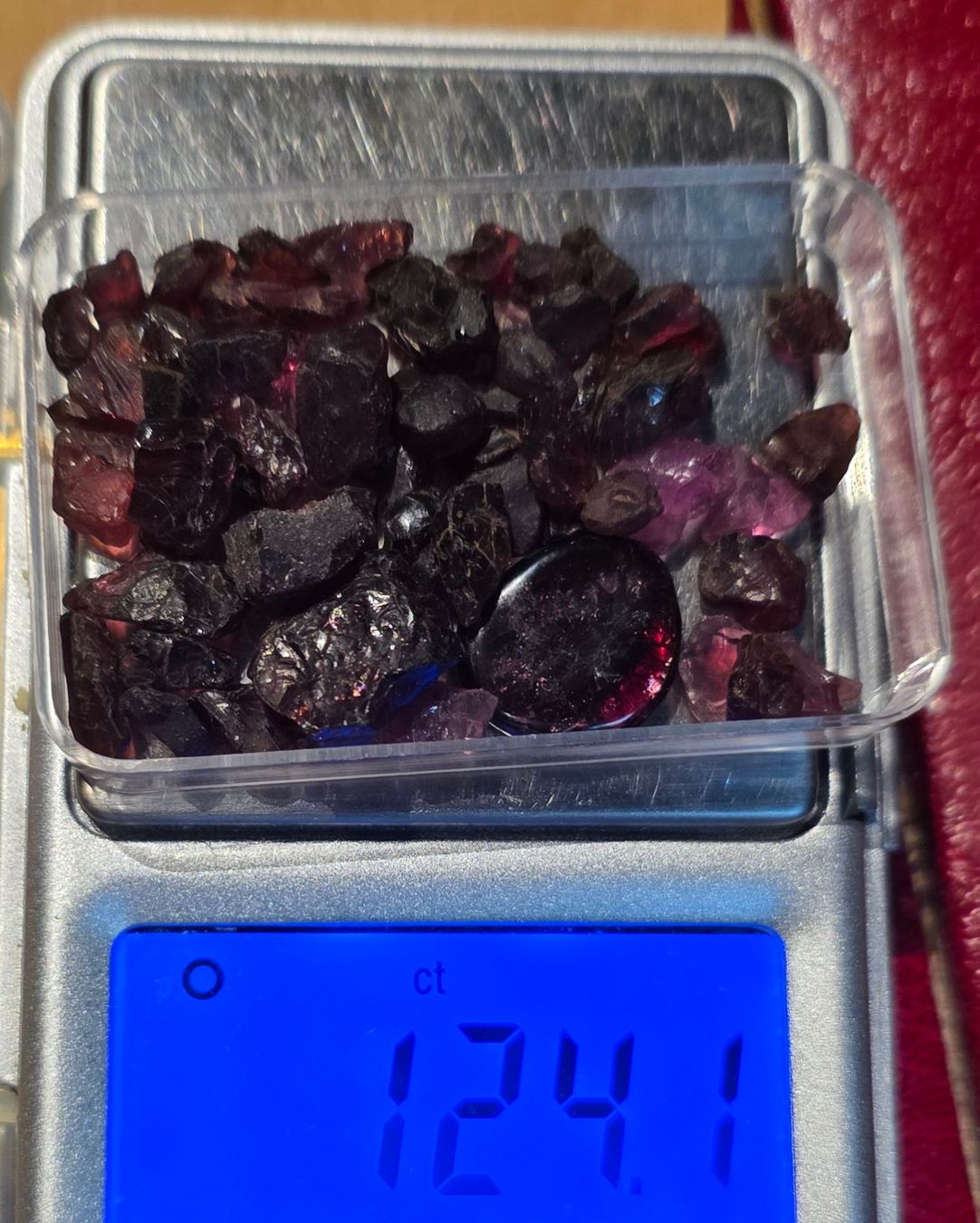 Pietre preziose: 124,1 ct Grenats bruts naturels 58 pcs – Usato da Carouge GE venduto da Crystal_Energy 4