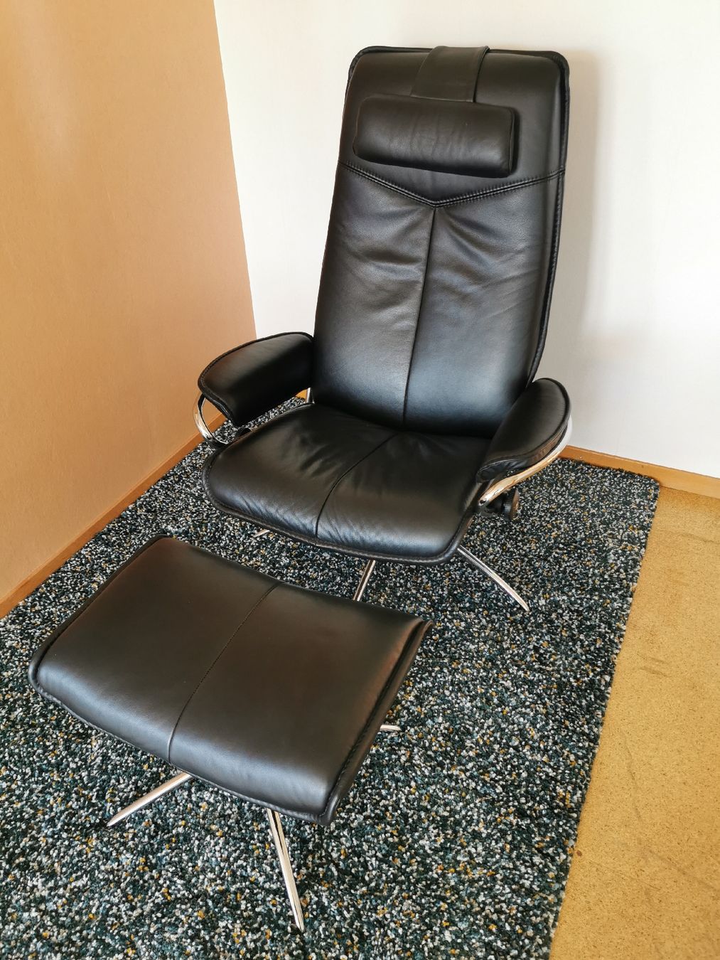 Stressless Poltrone: Stressless Sessel mit Fusssessel – Usato da Urswil venduto da Figugegu2